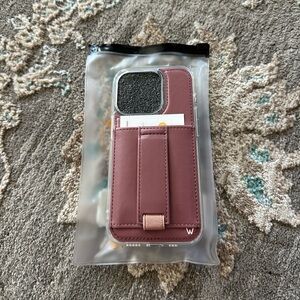 Walli iPhone 14 Pro Huckleberry